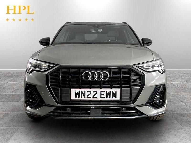 Second-hand Audi Q3 Black Edition 150 CP (110 kW) 2022 Gri SUV
