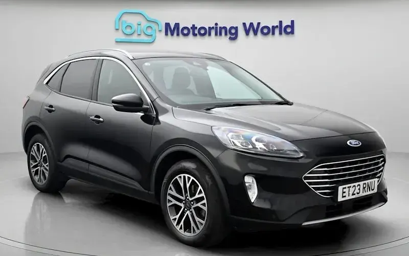 Used Ford Kuga Titanium 150 HP (110 kW) 2023 SUV