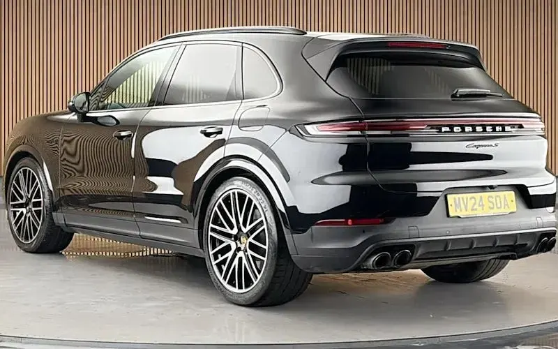 Used Porsche Cayenne 519 HP (381 kW) 2025 SUV