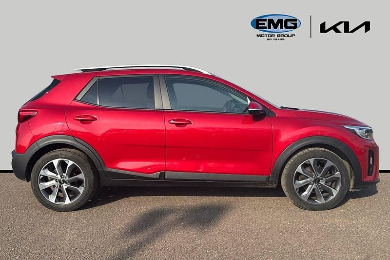Used Kia Stonic 118 HP (86 kW) 2020 Red SUV
