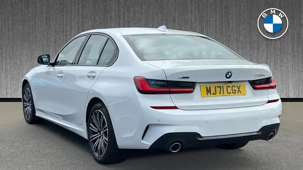 Used BMW 330 M Sport 288 HP (211 kW) 2021 White