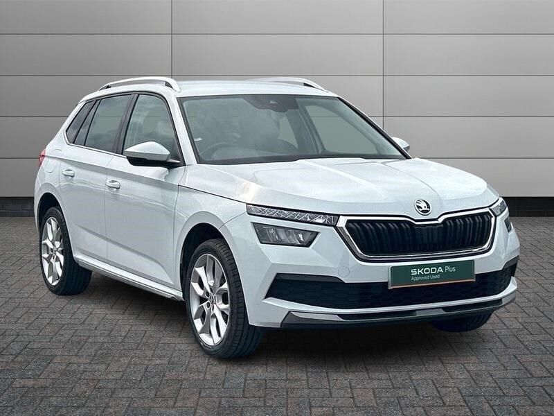 White Used 2022 Skoda Kamiq SE SUV | £16,500 (Fair price) - Image 1/4