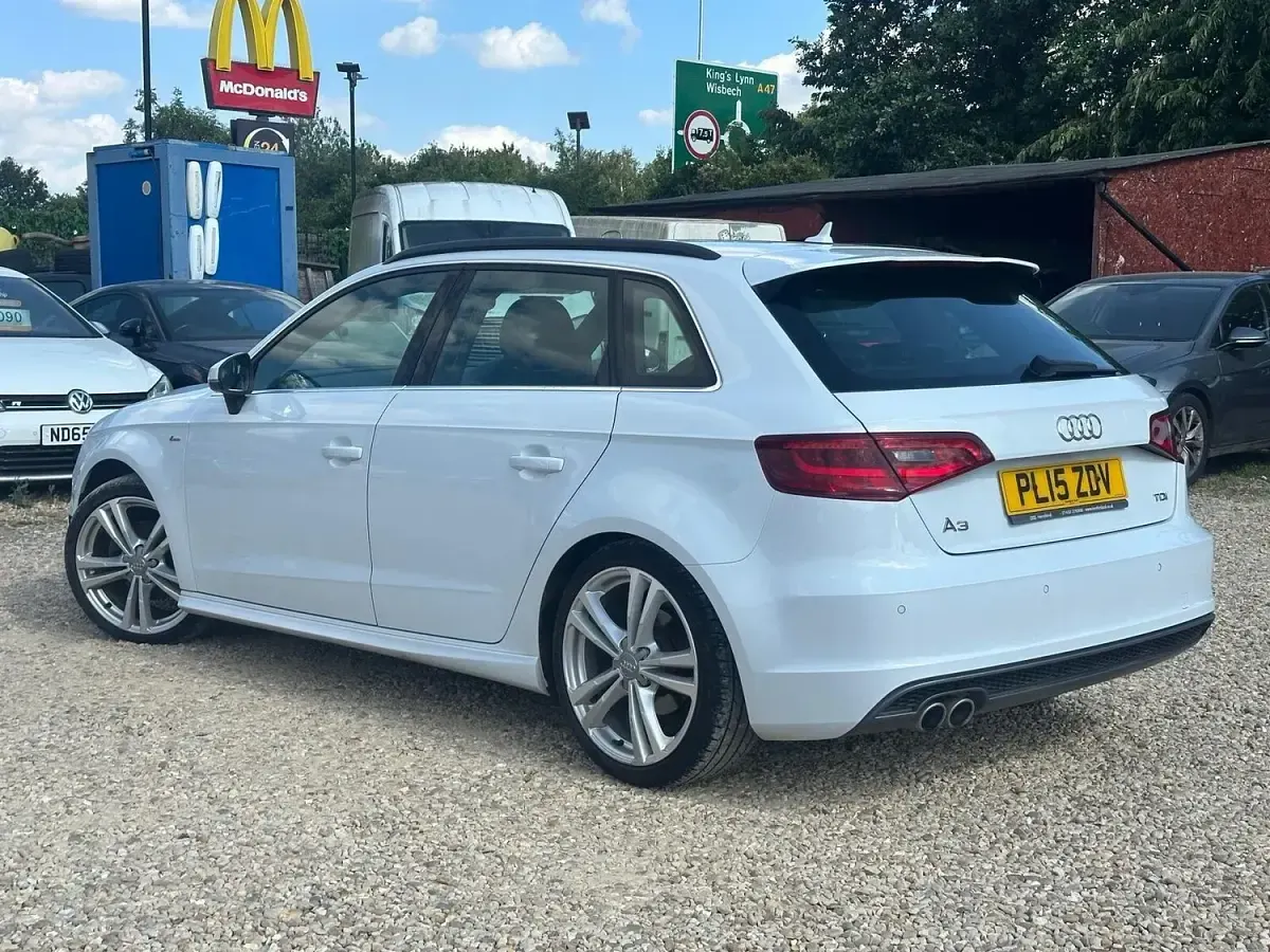 Used Audi A3 Sportback S-Line 184 HP (135 kW) 2015 White Hatchback