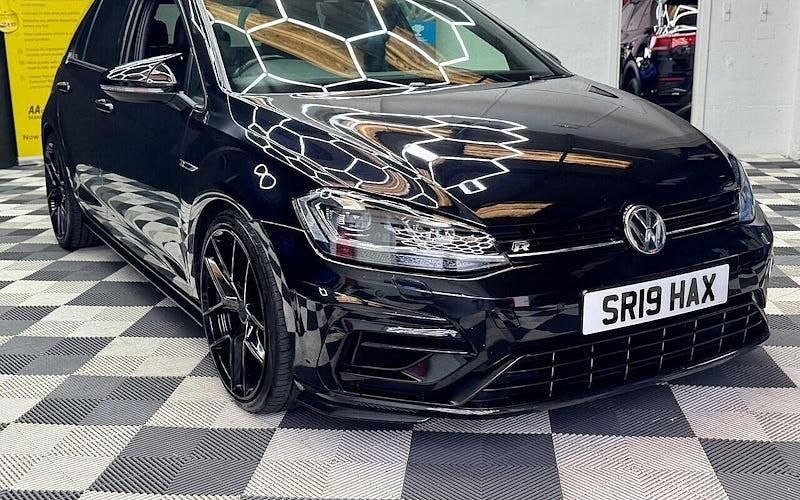 Black Used 2019 VW Golf VII R Hatchback | £20,950 (Super price) - Image 1/4