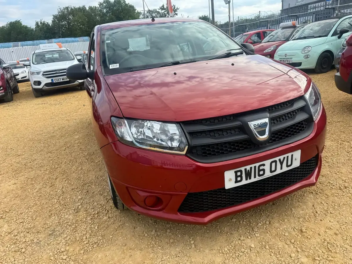 Used Dacia Sandero Ambiance 75 HP (55 kW) 2016 Red Hatchback