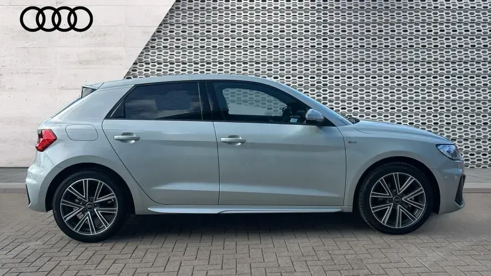 Used Audi A1 Sportback S-Line 150 HP (110 kW) 2026 Silver Hatchback