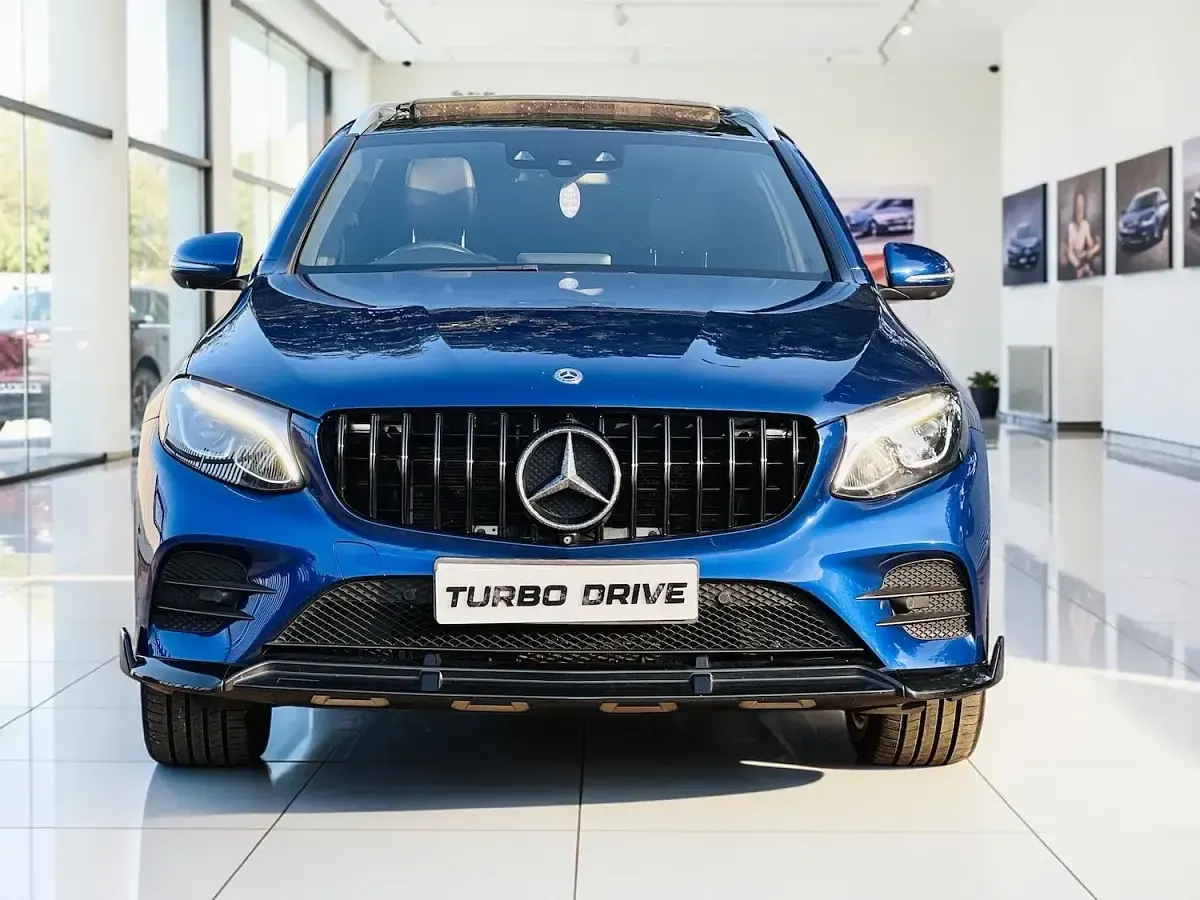 Used Mercedes GLC250 AMG line 2017 Blue SUV