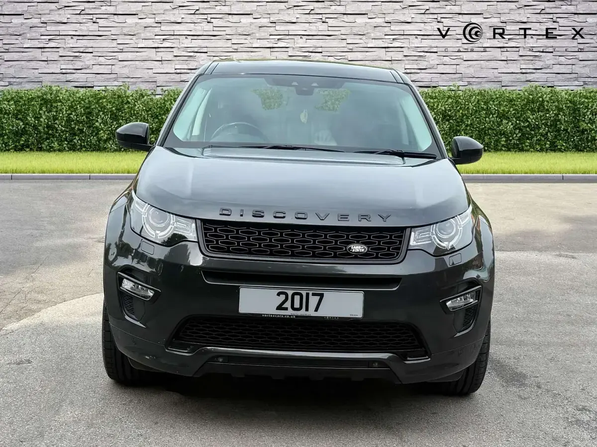 Used Land Rover Discovery Sport HSE Dynamic 180 HP (132 kW) 2017 Grey SUV