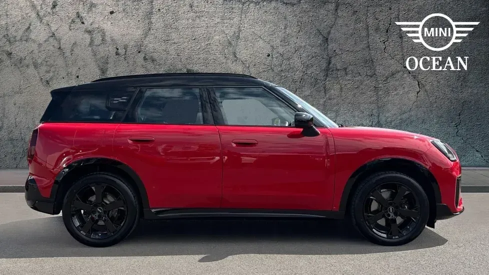 Used Mini Countryman 168 HP (123 kW) 2025 Red SUV