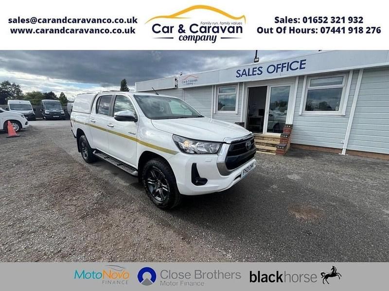 White Used 2021 Toyota HiLux Pickup | £16,450 (Super price) - Image 1/4