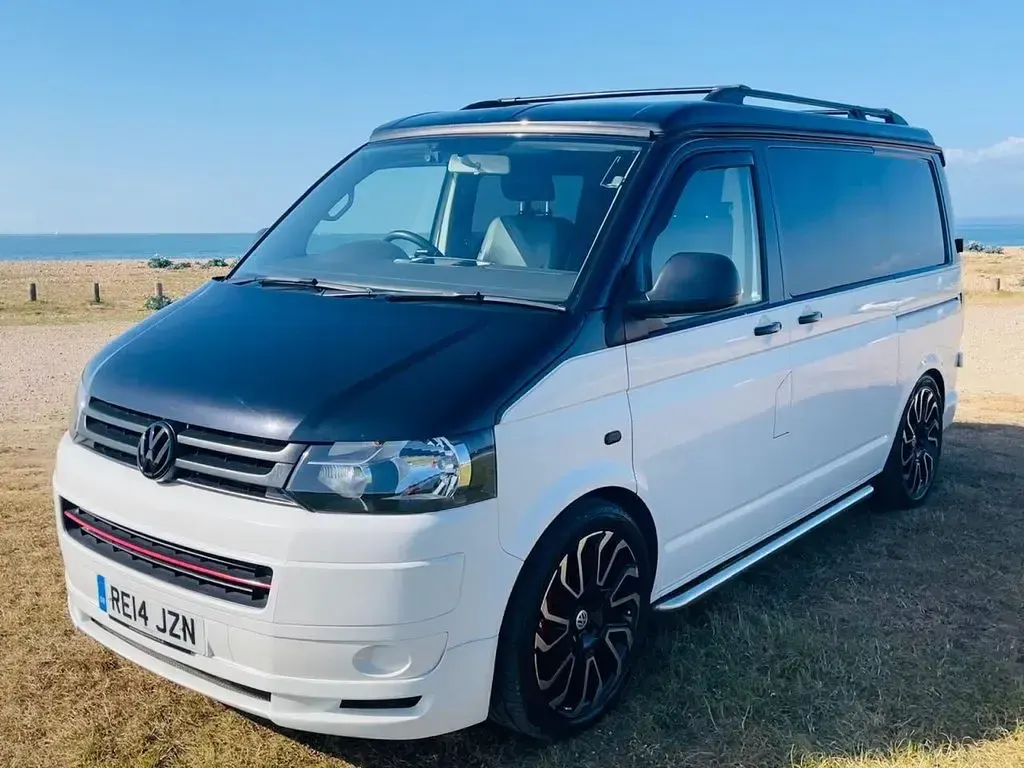 Used VW T5 Trendline 102 HP (75 kW) 2014 White/black Van
