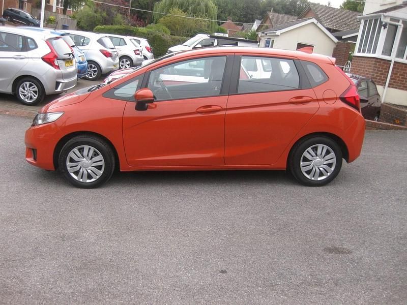 Used Honda Jazz S 102 HP (75 kW) 2015 Orange Hatchback