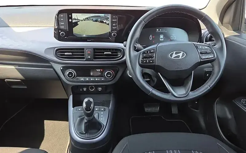 Used Hyundai i10 Premium 79 HP (58 kW) 2025 Black Hatchback