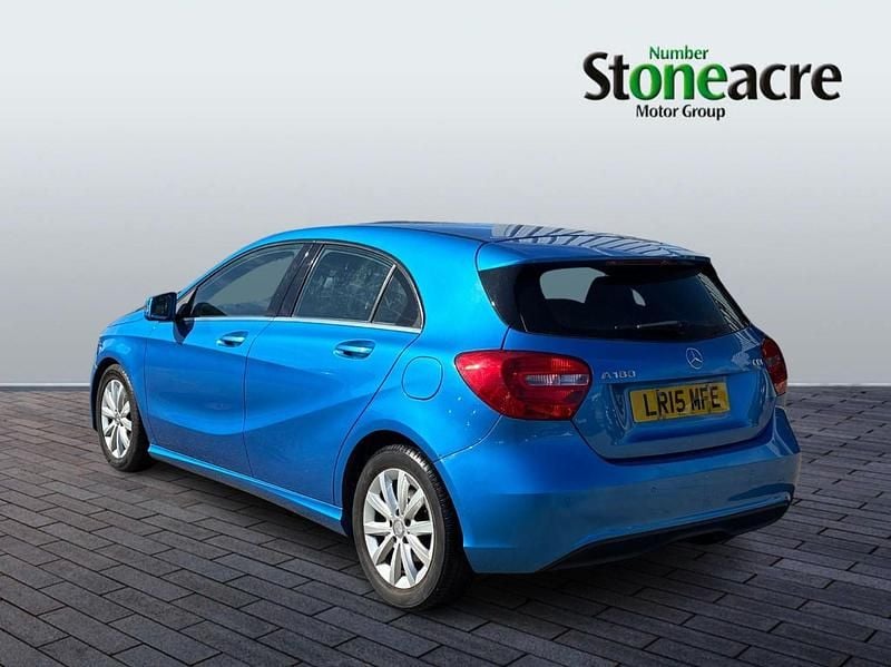 Used Mercedes A180 SE 109 HP (80 kW) 2015 Blue Hatchback