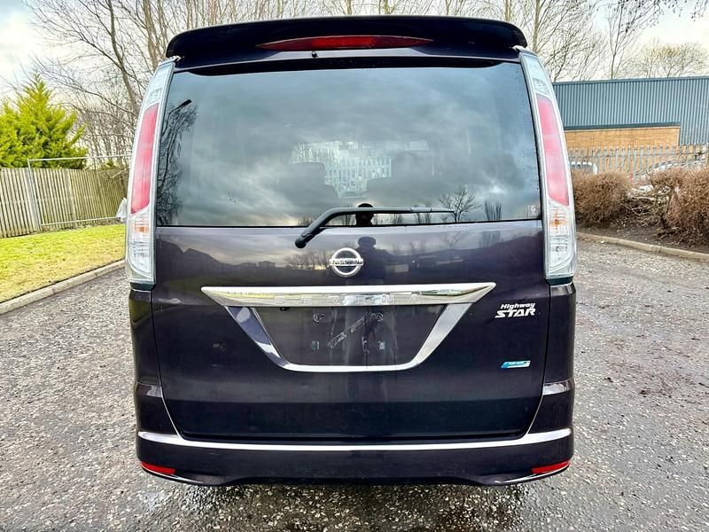 Used Nissan Serena 2011 Purple MPV
