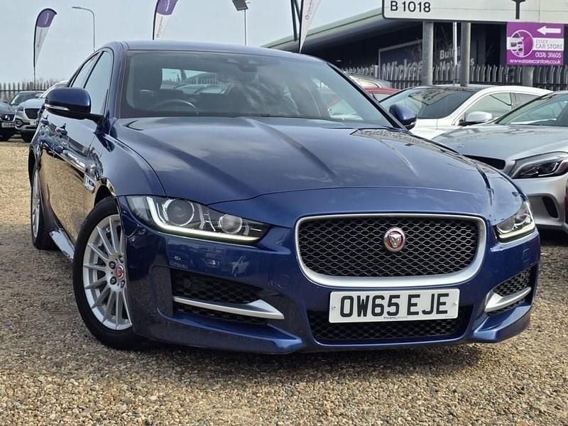Used Jaguar XE R-Sport 163 HP (119 kW) 2016 Blue Sedan
