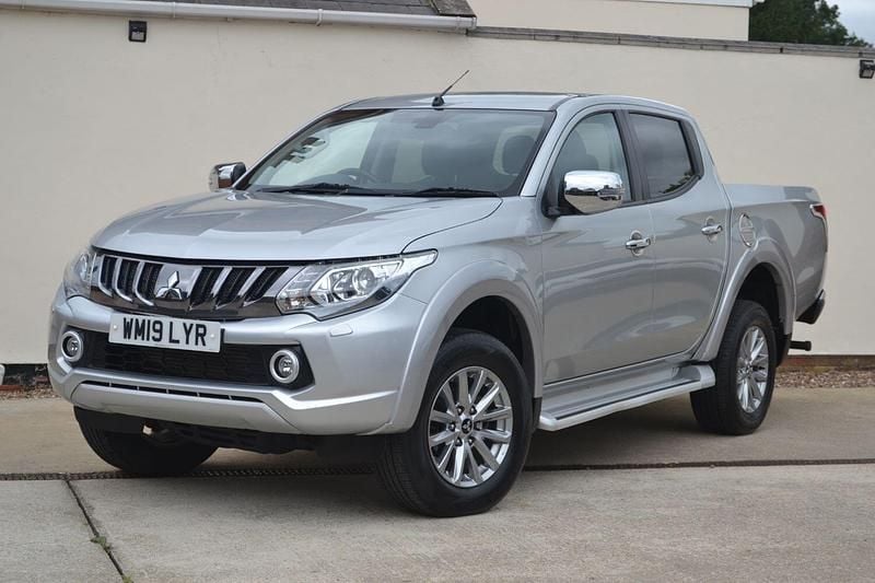 Used Mitsubishi L200 2019 Silver Pickup
