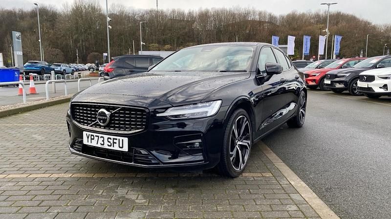 Used Volvo S60 Ultimate 250 HP (183 kW) 2023 Black Sedan