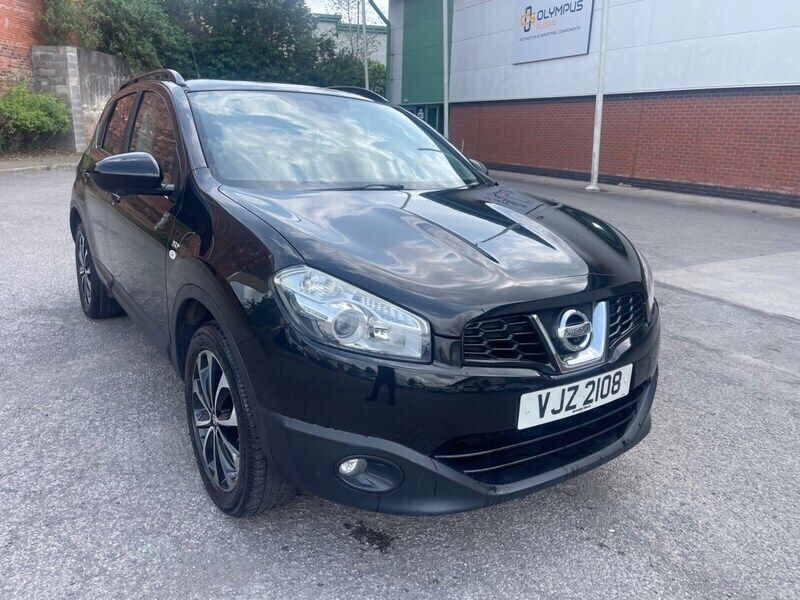 Black Used 2013 Nissan Qashqai 360º SUV | £3,450 (Good price) - Image 1/4