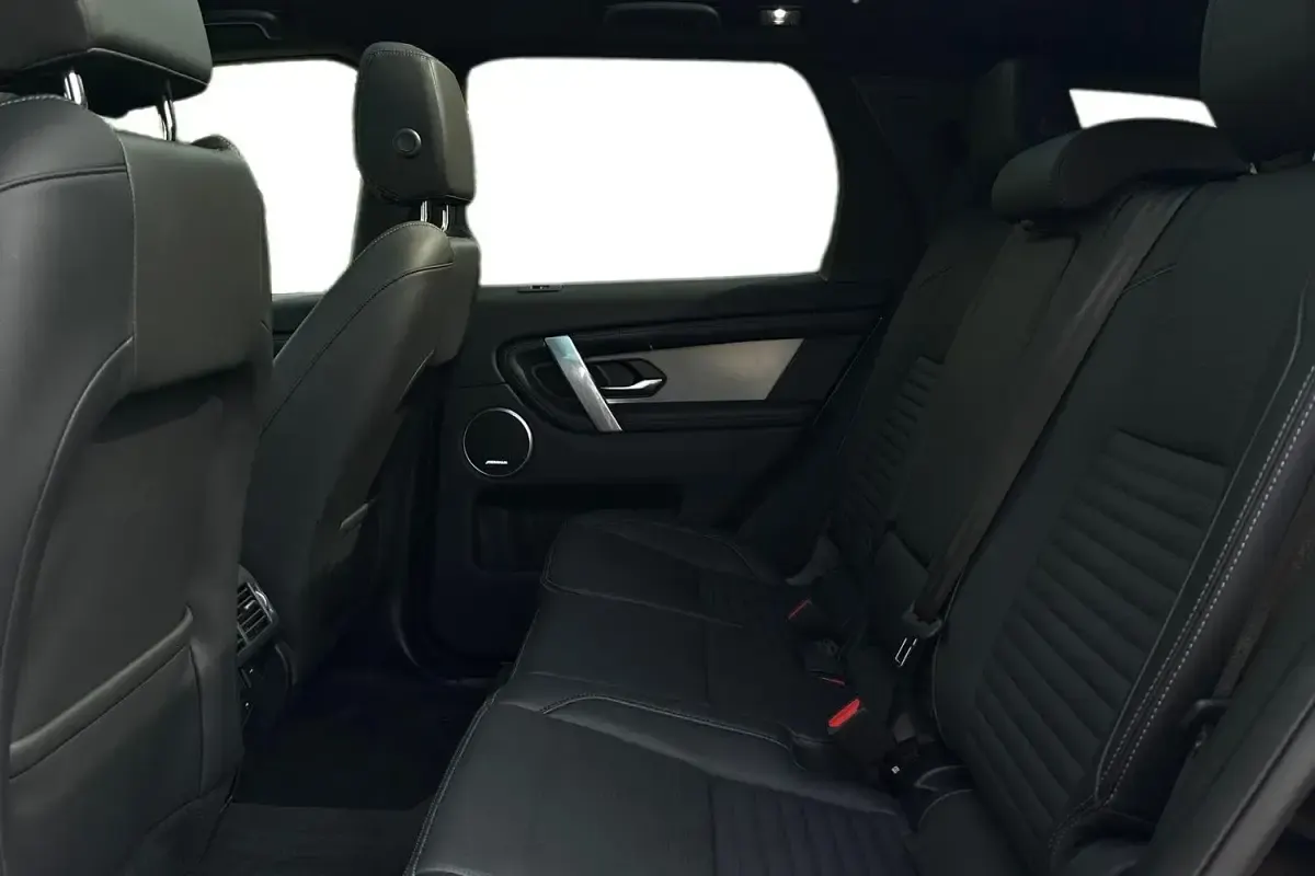 Used Land Rover Discovery Sport SE Dynamic 2026 Black SUV