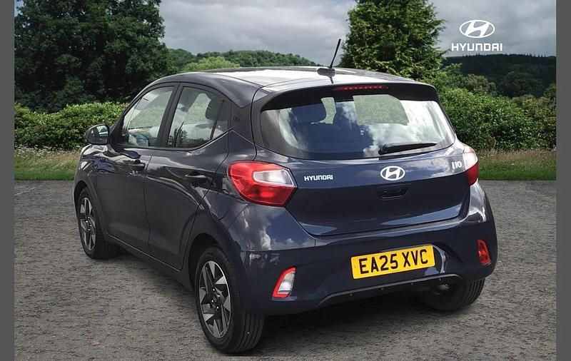 Used Hyundai i10 Advanced 62 HP (45 kW) 2025 Grey Hatchback