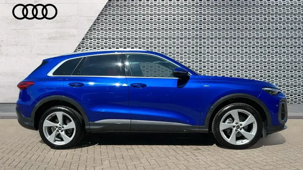 Used Audi Q5 S-Line 204 HP (150 kW) 2025 Blue SUV
