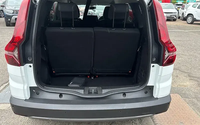 Used Dacia Jogger Expression 141 HP (103 kW) 2025 MPV