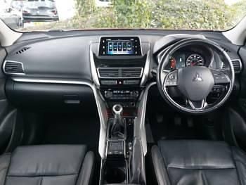 Used Mitsubishi Eclipse 163 HP (119 kW) 2018 Red Hatchback