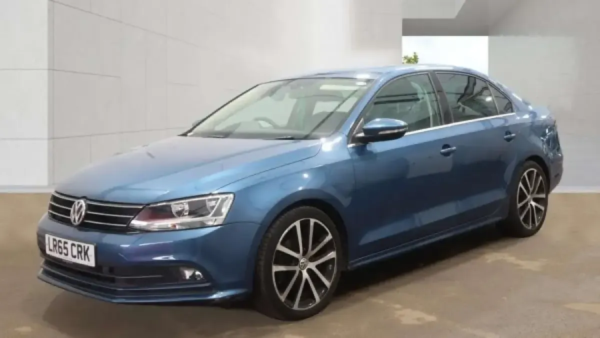 Used VW Jetta GT 150 HP (110 kW) 2015 Blue Sedan
