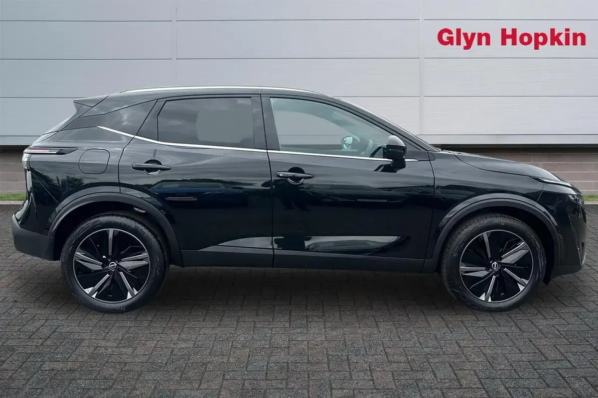 Used Nissan Qashqai Tekna 140 HP (102 kW) 2025 Black SUV