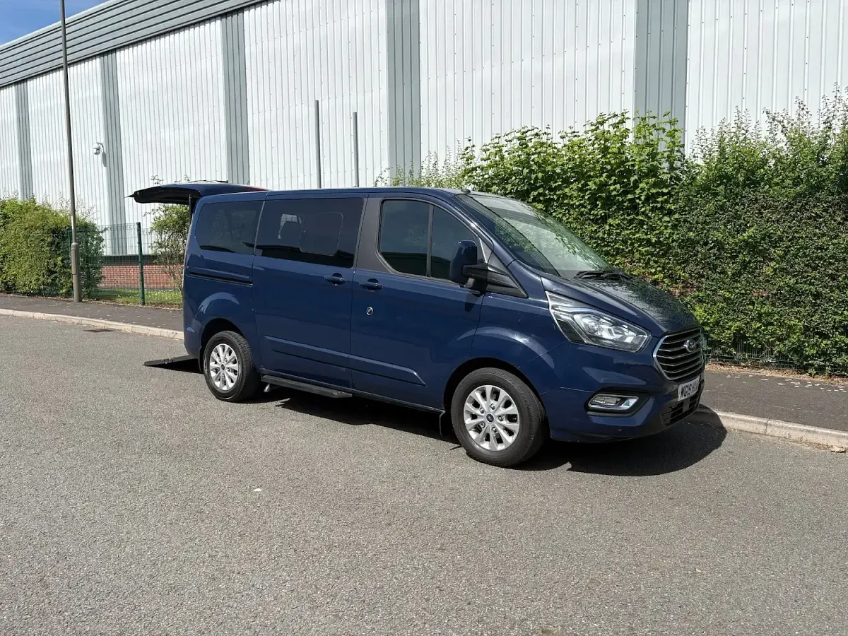 Used Ford Transit Titanium 2019 Blue MPV