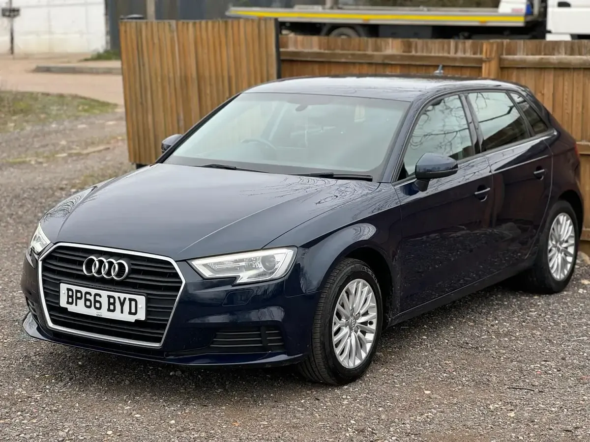 Used Audi A3 Sportback 2016 Blue Hatchback