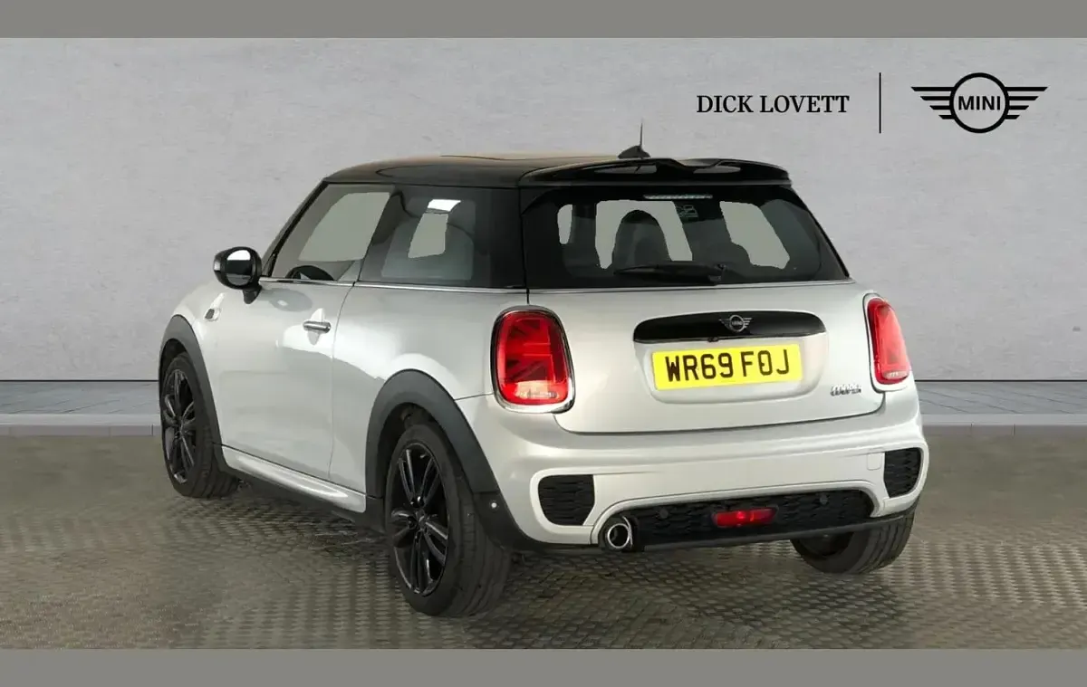 Used Mini Cooper Sport 134 HP (98 kW) 2019 Silver Hatchback