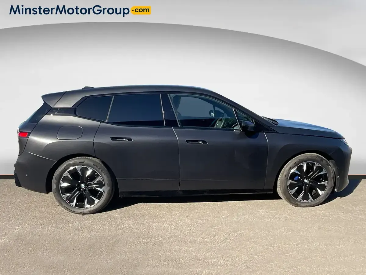 Nuevo BMW iX M Sport 300 kW (408 CV) 2025 Gris SUV