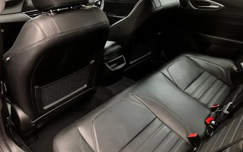 Used Alfa Romeo Giulia Veloce 280 HP (205 kW) 2018 Red Sedan