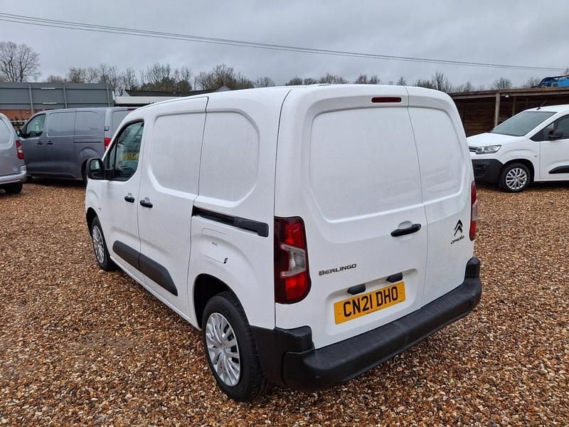 Used Citroën Berlingo 75 HP (55 kW) 2021 White MPV