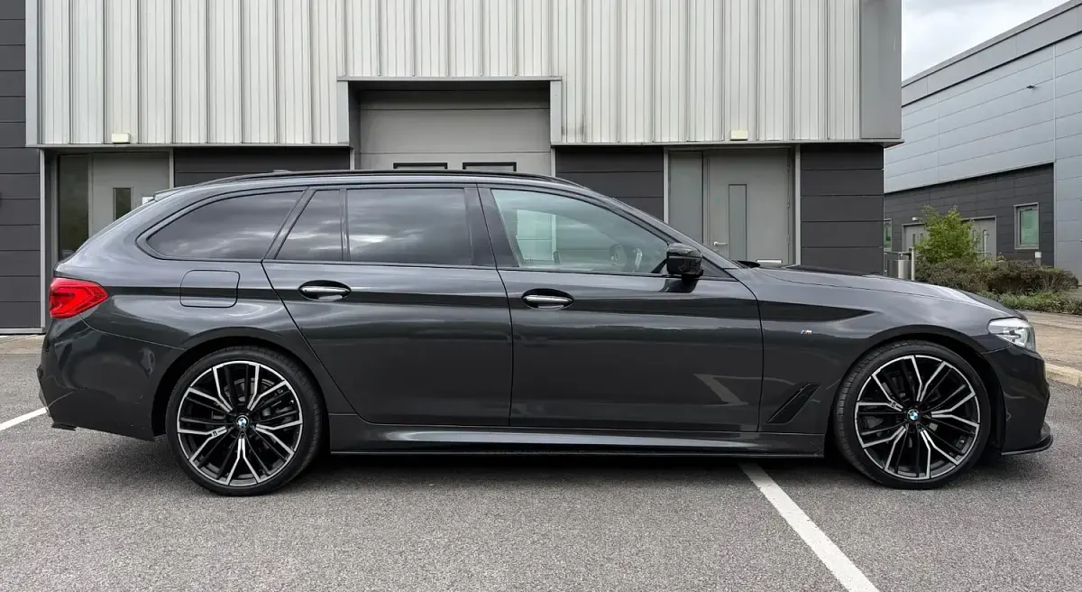Begagnad BMW 520 M Sport 2018 Grå Kombi