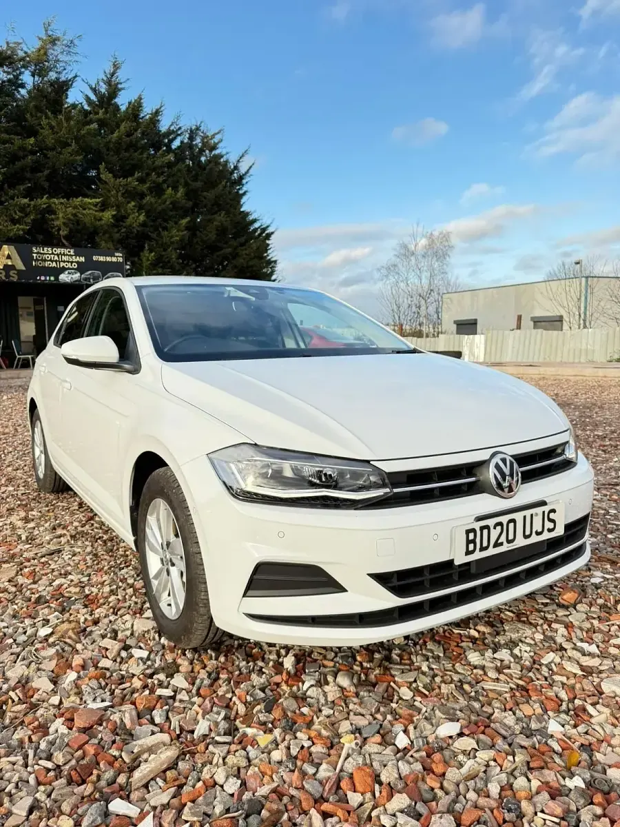 Käytetty VW Polo Comfortline 2020 Valkoinen Viistoperä