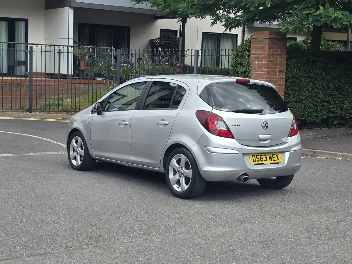 Used Vauxhall Corsa 85 HP (62 kW) 2013 Silver Hatchback