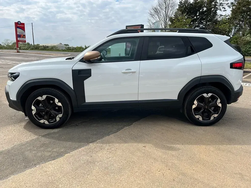 Second-hand Dacia Duster Extreme 130 CP (95 kW) 2025 Alb SUV