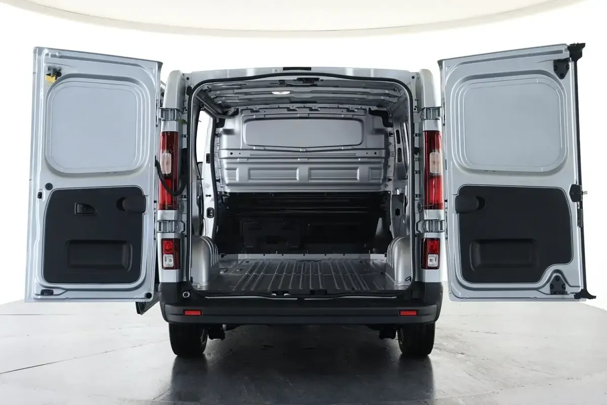 New Renault Trafic 2025 Grey MPV