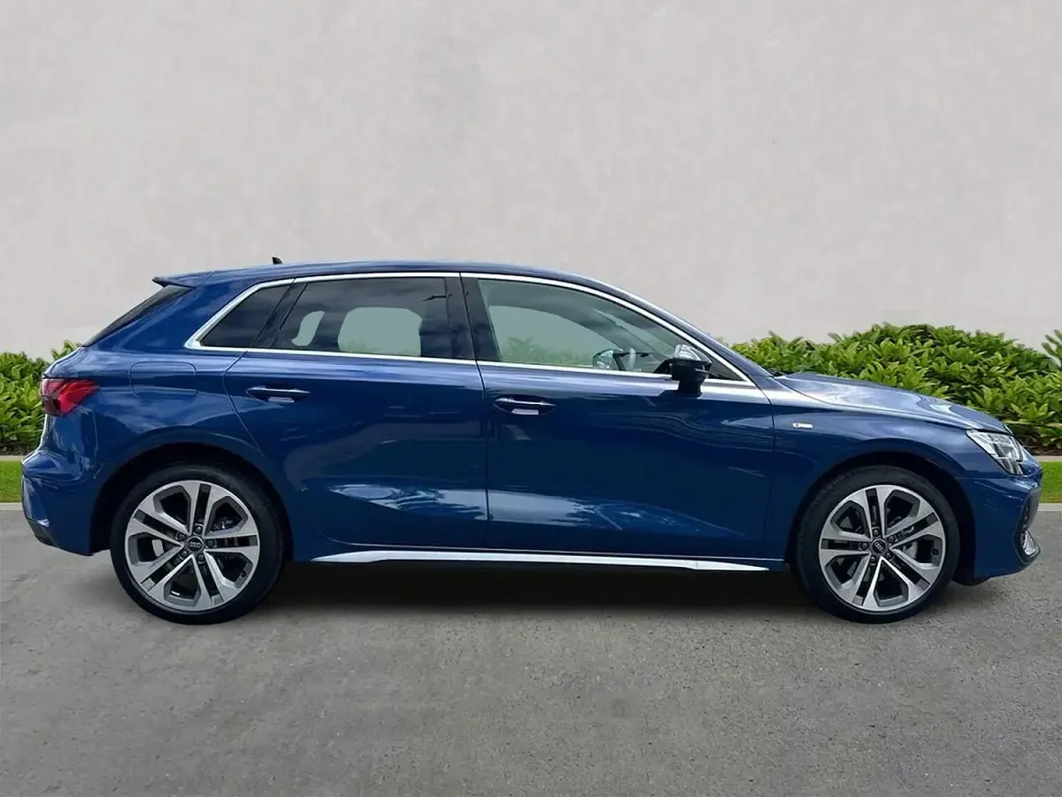 New Audi A3 Sportback S-Line 204 HP (150 kW) 2026 Blue Hatchback