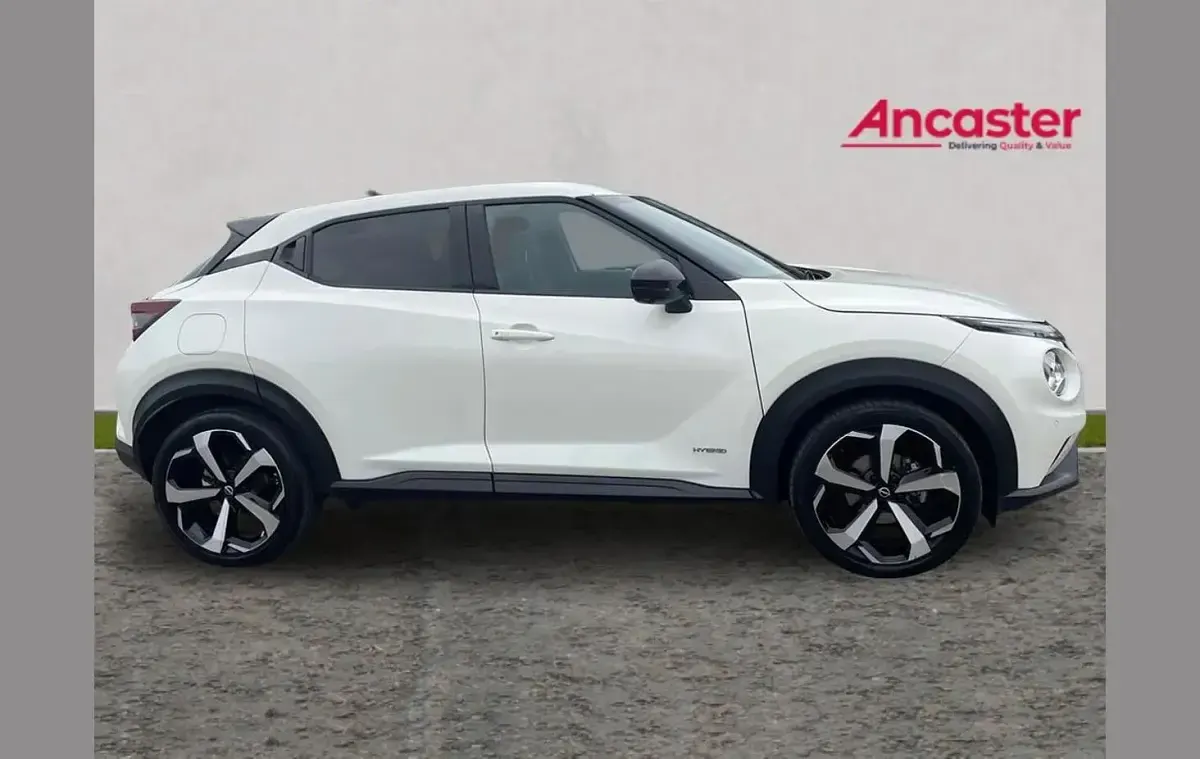 Used Nissan Juke Tekna 143 HP (105 kW) 2023 White SUV