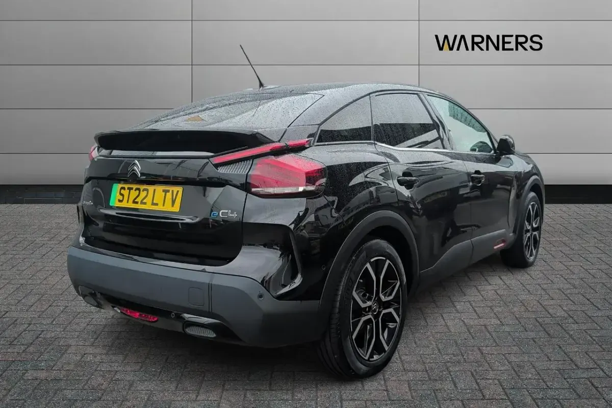 Used Citroën e-C4 Shine 98 kW (134 HP) 2022 Black Hatchback