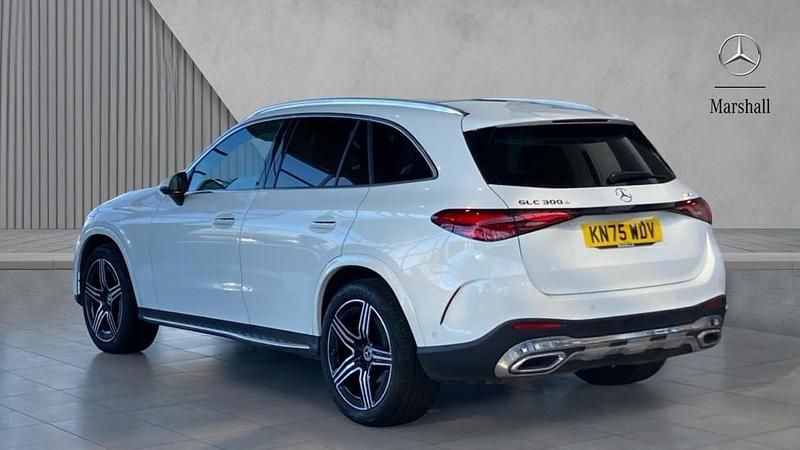 Used Mercedes GLC300 AMG Line Premium Plus 269 HP (197 kW) 2025 White