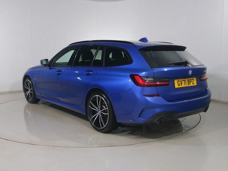 Used BMW 330e M Sport 288 HP (211 kW) 2022 Blue Estate
