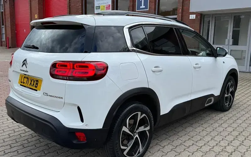 Used Citroën C5 Shine 226 HP (166 kW) 2022 Hatchback