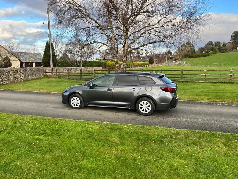 Used Toyota Corolla 140 HP (102 kW) 2024 Grey