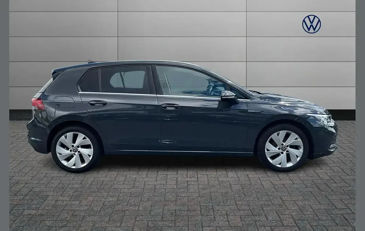 Used VW Golf VIII Style 130 HP (95 kW) 2021 Grey Hatchback