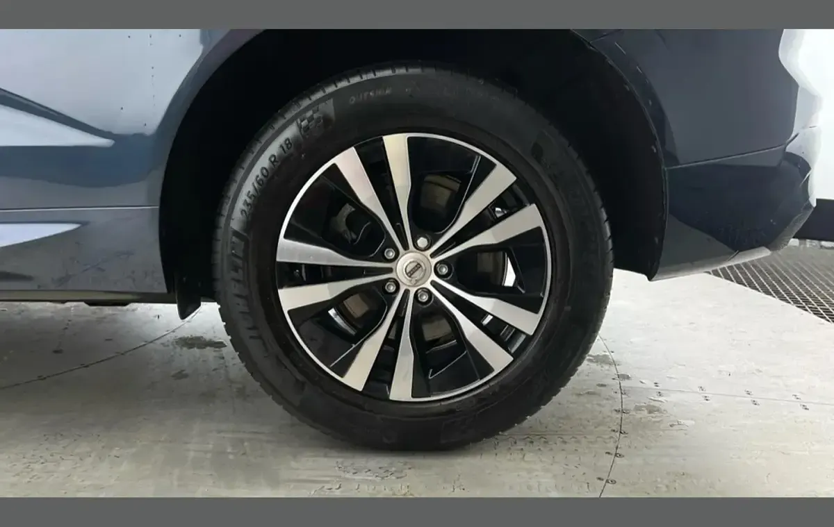 Used Volvo XC60 Core 247 HP (181 kW) 2023 Blue SUV